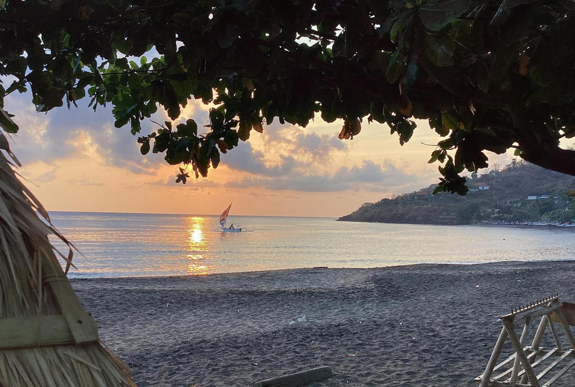 Bintang Beach Villa アメッド エクステリア 写真