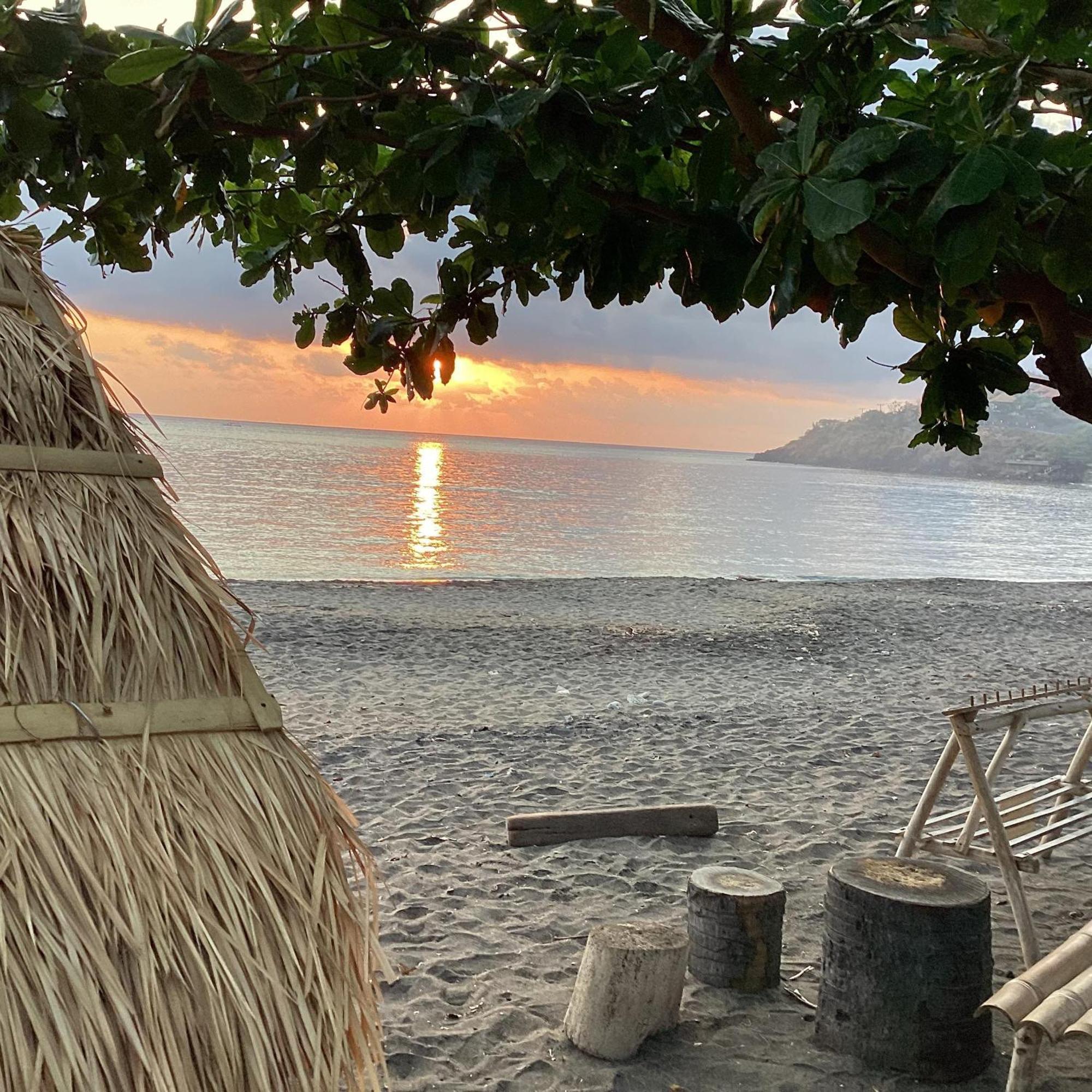Bintang Beach Villa アメッド エクステリア 写真