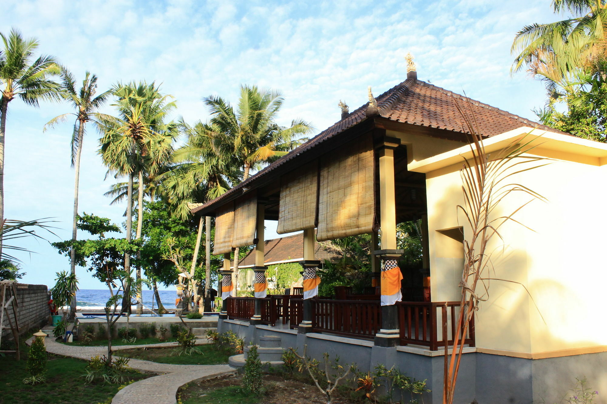 Bintang Beach Villa アメッド エクステリア 写真